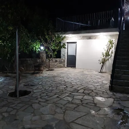 Apartment Veranda Agros
