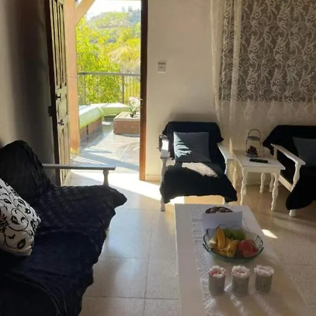 Veranda شقة أغروس
